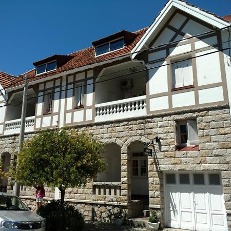 Hosteria Almirante Brown Mar del Plata Bagian luar foto